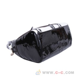 选择志豪皮具包包厂家,打造时尚手袋新潮流