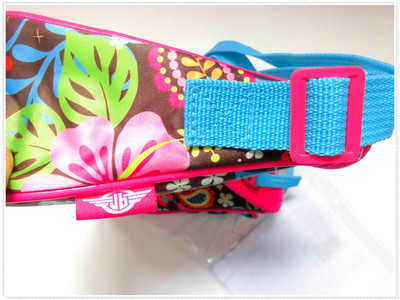 厂家直销新款朵拉儿童挎包 品质与实用的完美结合